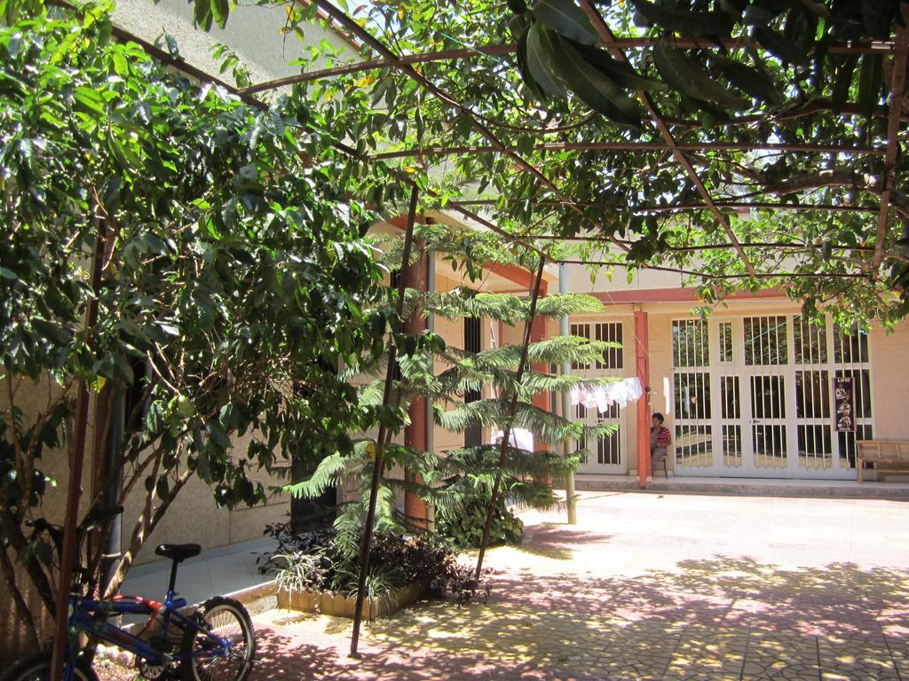 Manuhie Backpackers Lodge Bahir Dar Exterior foto